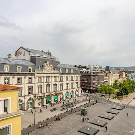 Vue Cathedrale & Parking Gratuit - Hyper-centre Apartment